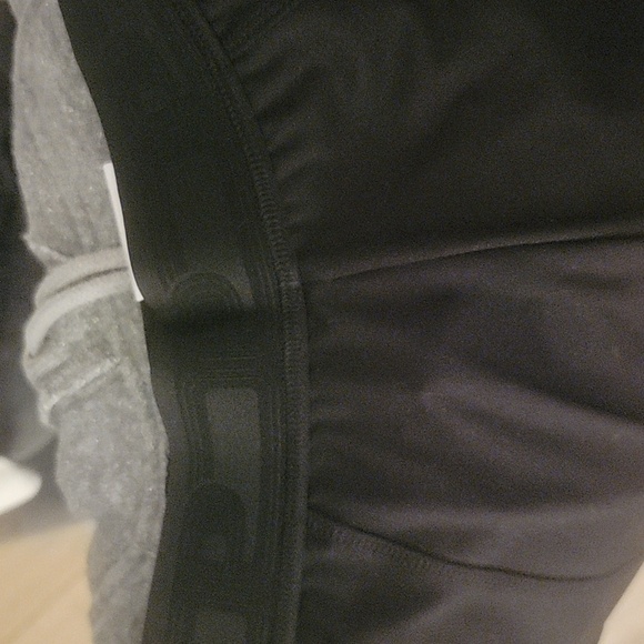 Victoria's Secret Pink. Black Ultimate  Leggings. Size Medium. - Picture 9 of 13